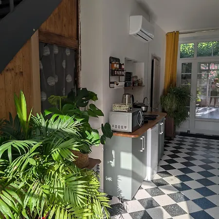 فندق مبيت وإفطار Au Logis De Vechillot 3*