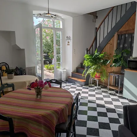 Au Logis De Vechillot Bed & Breakfast